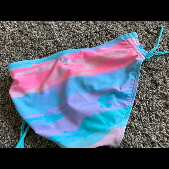 GIRLS SWIM BUNDLE !! - Picture 8 of 10